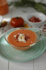 Gazpacho de tomate y mango